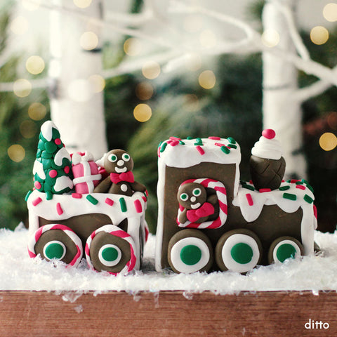 Sculpt & Bake: Gingerbread Holiday Train Kit